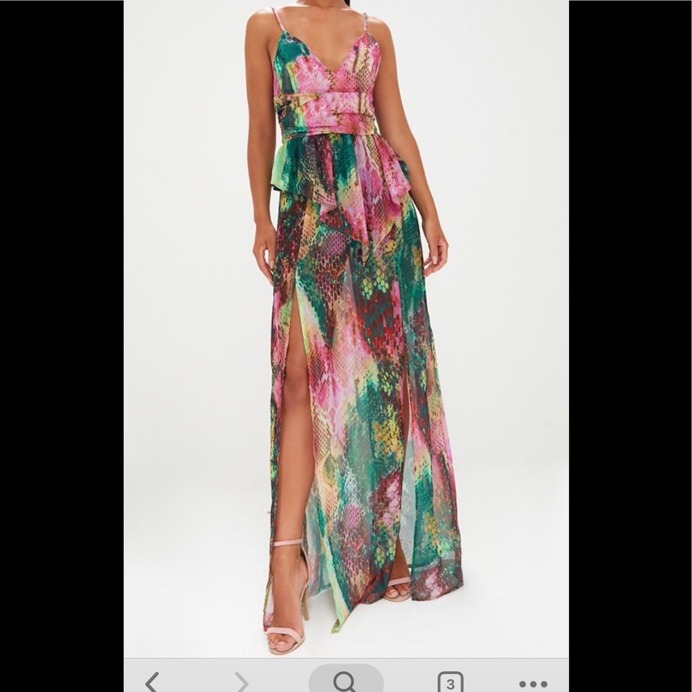 Prettylittlething Dress